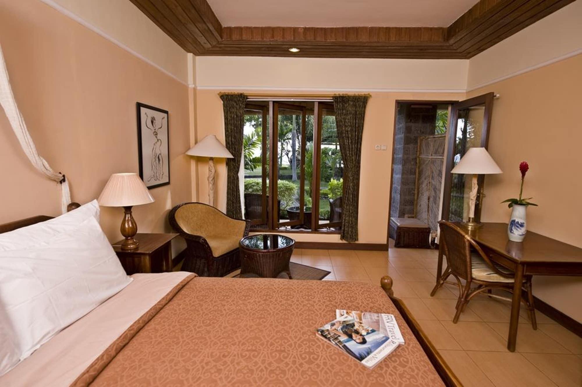Sunsethouse Lombok Hotel Mangsit Exterior photo