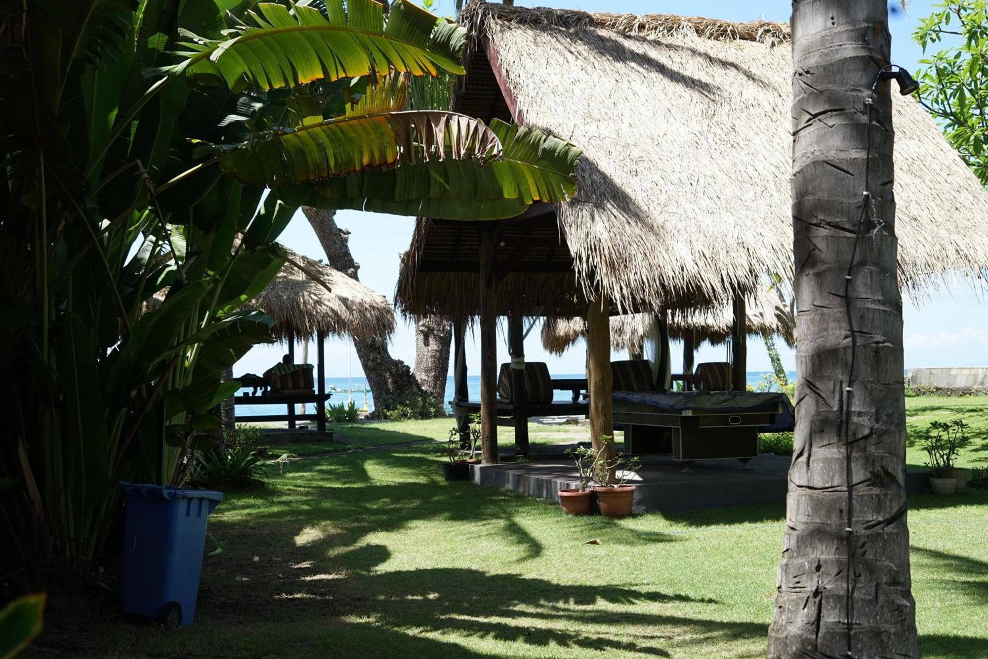 Sunsethouse Lombok Hotel Mangsit Exterior photo